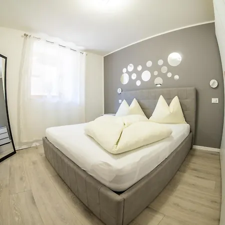 Daire Flow Trogmann *